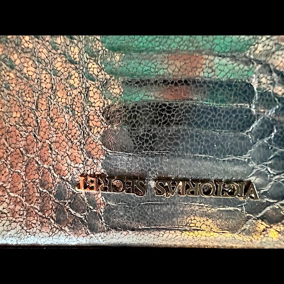 Victoria Secrets Bag - Picture 5 of 8